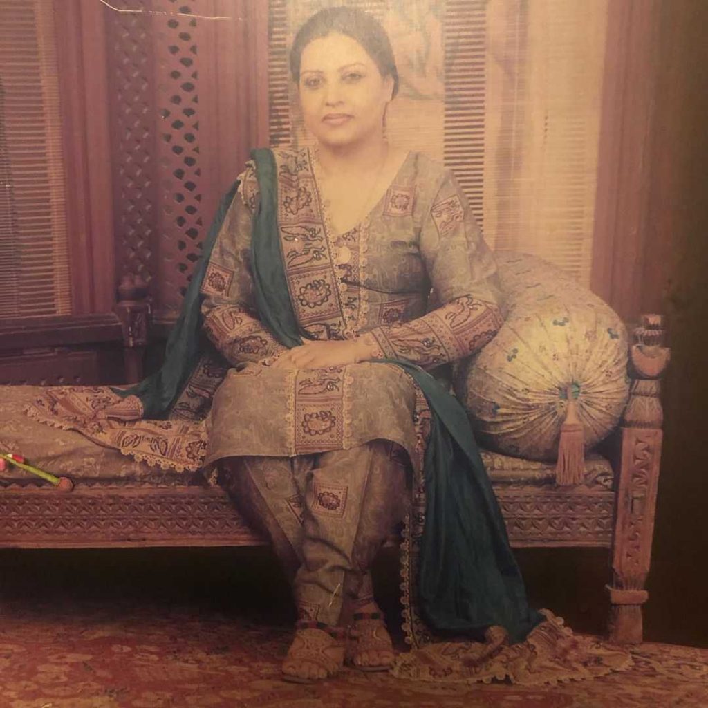 A throwback picture of Zoya Nasir's mother, when she was a young woman