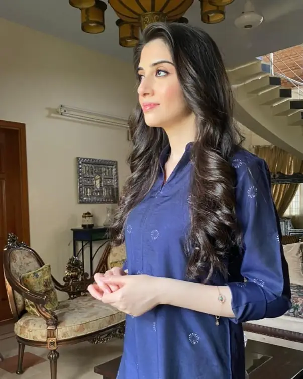 Hina Javed is the best part of the cast of drama Wafa Be Mol as Fatima.