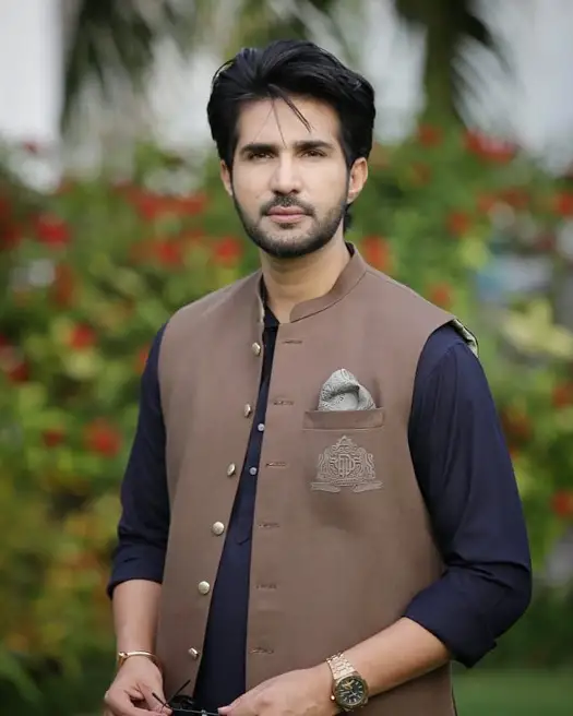 Adeel Chaudhry is playing the role of Tahir in the drama serial Fasiq.