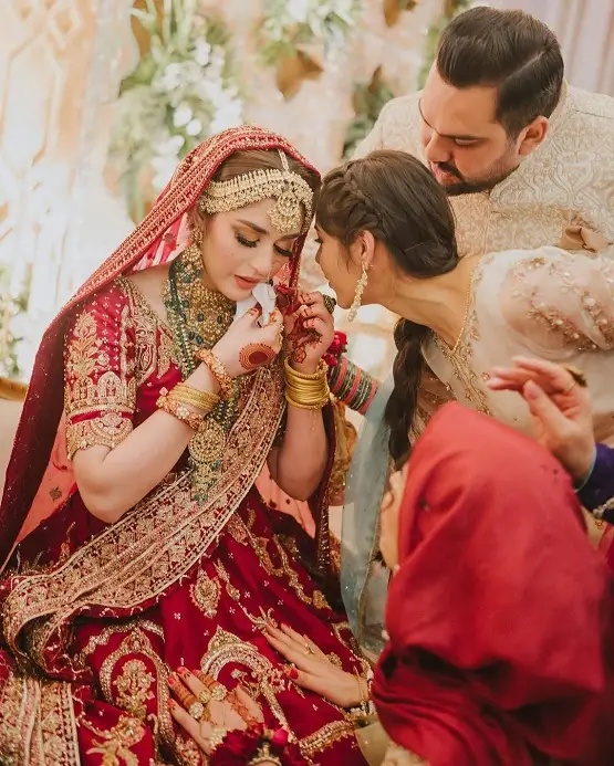 Her wedding dress was designed by a famous designer۔
