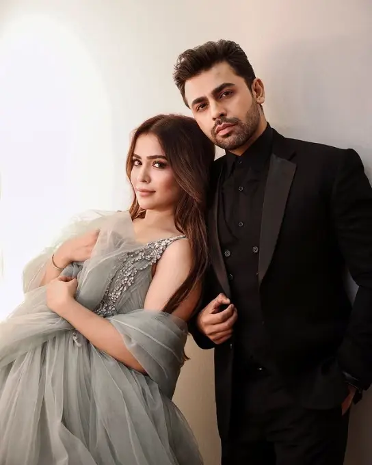 Farhan Saeed Wore a Black Dress for the ceremony.