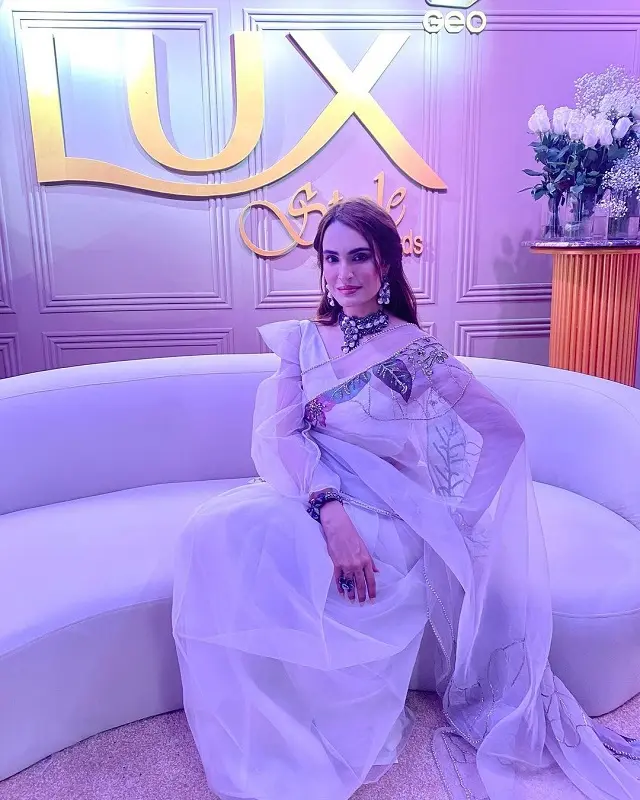 A photo of Nadia Hussain from the Lux Style Awards ceremony 2021.
