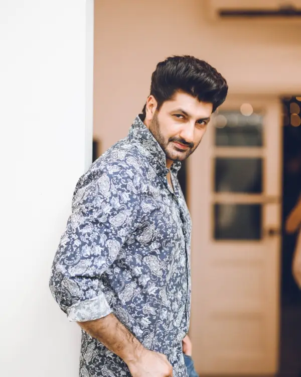 A photo of Syed Jibran in a style, He appears in the Aitbaar drama cast as Hamza.