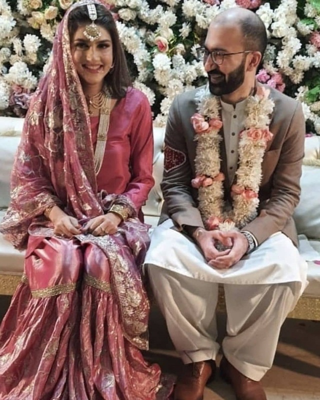 Momina Sundas with her husband Shahzeb