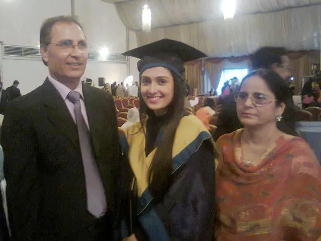 On convocation day, Ayeza Khan stands with her parents.