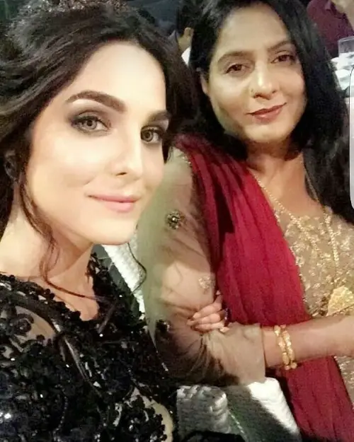 Mahrunisa Iqbal with her mother