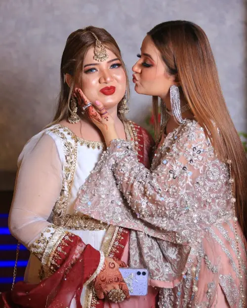 Rabeeca Khan with her mother
