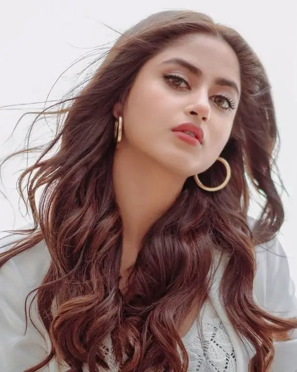 Sajal Aly Confirms The Rumor of Her Separation from Ahad Raza Mir