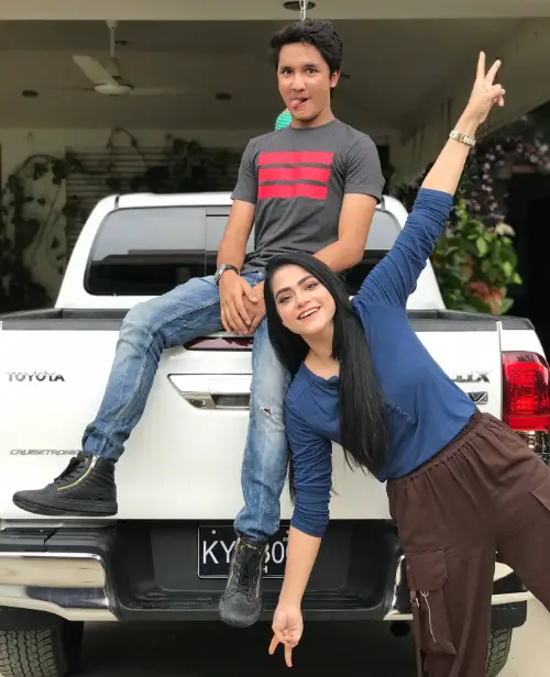 Namrah Shahid With Her Brother
