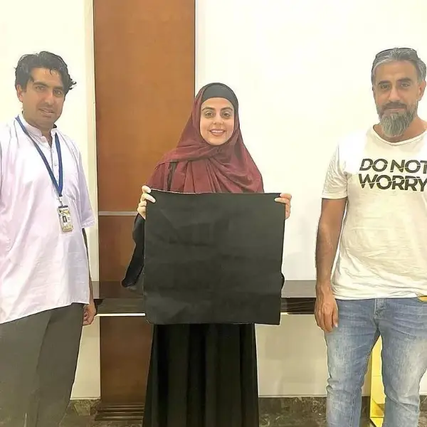 Yashma Gill Performs Her First Umrah with Her Family