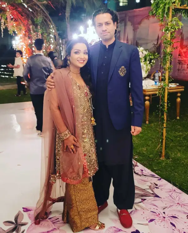 Saqib Khan with his Wife