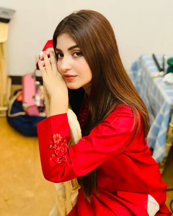 Actress Kinza Hashmi