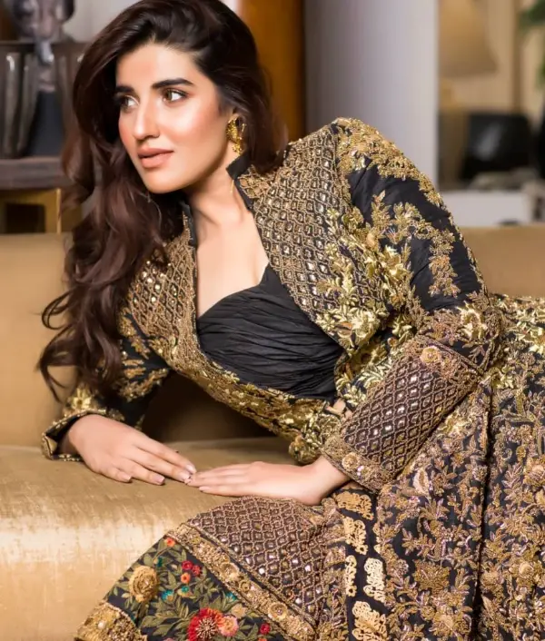 Hareem Farooq's Most Modern Pictures