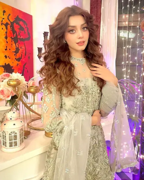 Alizeh Shah Looks Like a Barbie Doll with Long Curly Hair