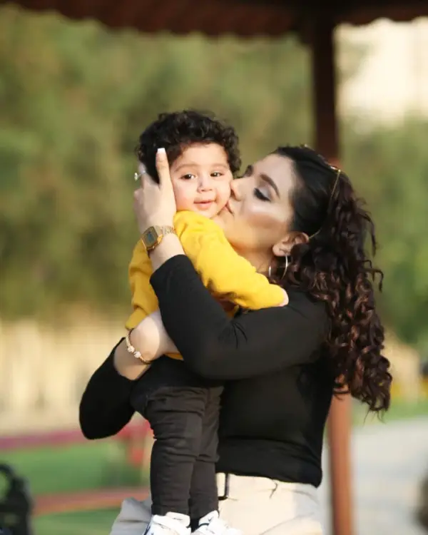 Kiran Ashfaq with her Son Roham