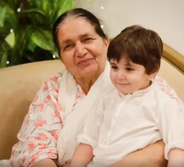 Little Mustafa Abbasi with his grandmother