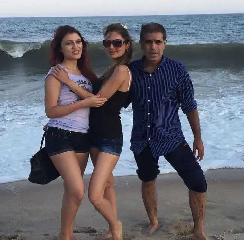 Throwback photo of Natasha Hussain with her family during a vacation