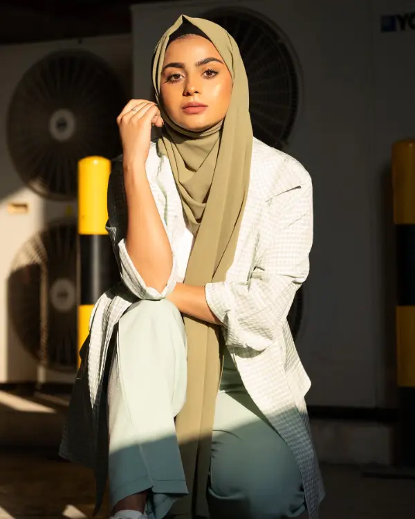 Makeup artist and beauty blogger Aliya Fatima