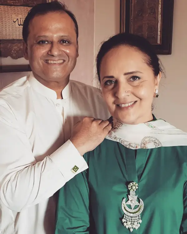 Hina Khawaja Bayat with her husband  Roger Dawood Bayat.