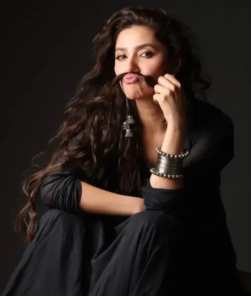Mahira Khan plays a Mukhoo Jatti