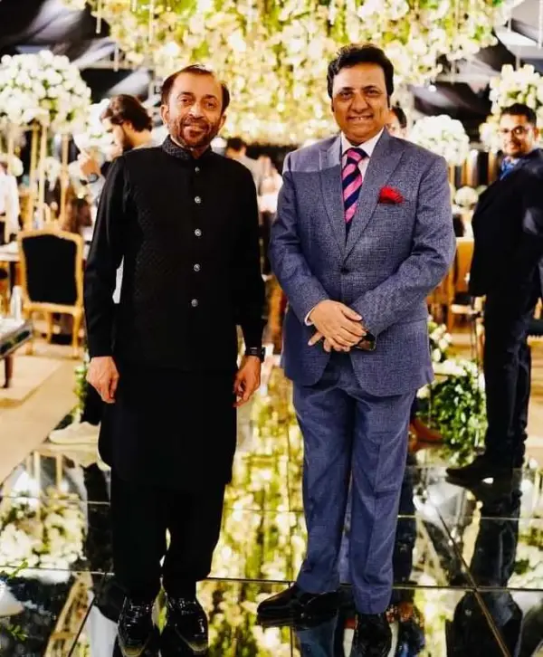 Hanif Raja celebrates his son's wedding with famous politician Dr Farooq Sattar