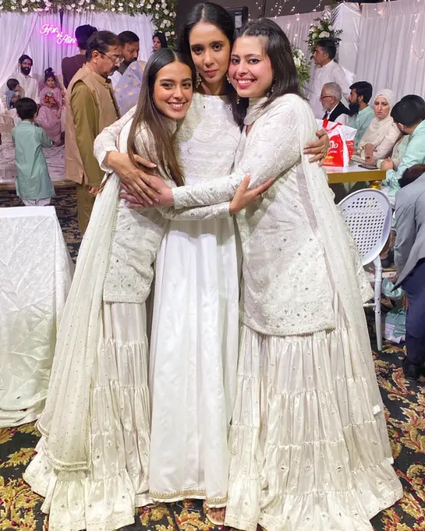 Iqra Aziz Stunning Pictures with her sister Sidra Aziz from a Family Wedding
