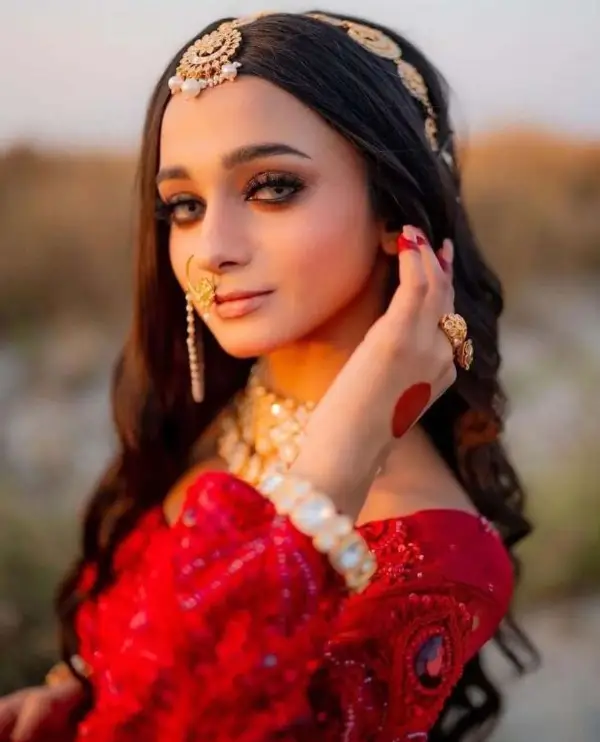 Viral Girl Ayesha Takes Her Talents to the Next Level with a Stylish Photoshoot