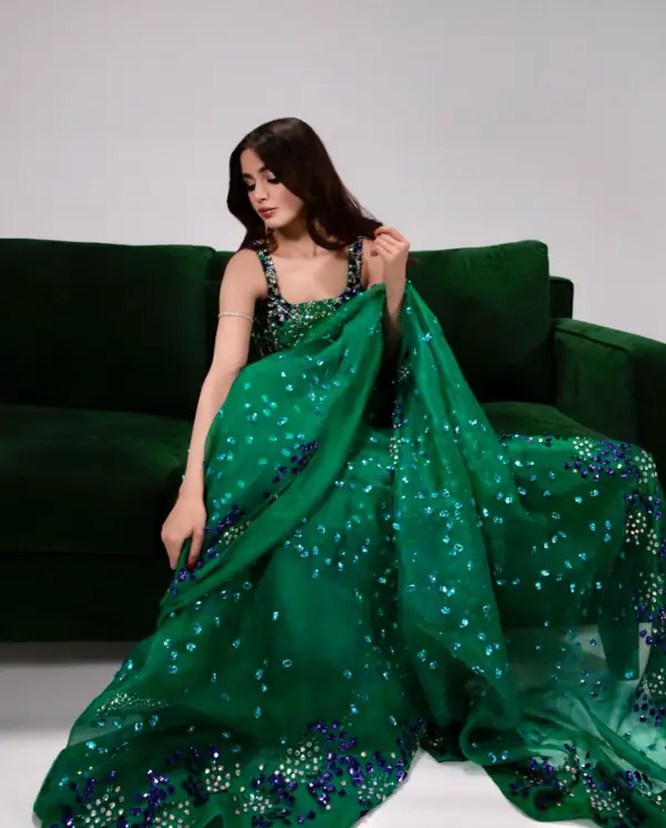 Aima Baig Looks Regal in this Elegant Green Saree