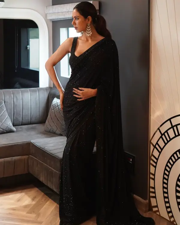 Sonam Bajwa Slays in a Stunning Black Saree