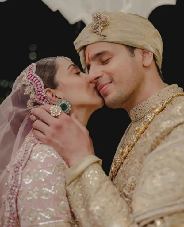 Awe-inspiring Wedding Pictures of Sidharth Malhotra and Kiara Advani
