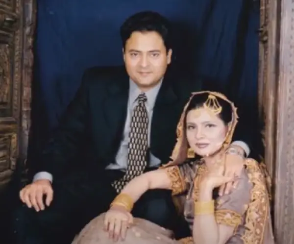 A picture of Qavi Khan daughter-in-law with her husband