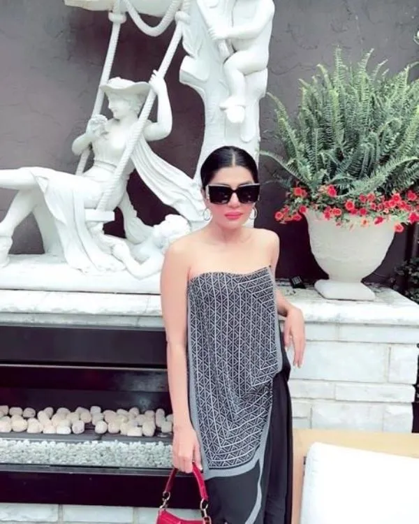 Iffat Omar Sets Instagram on Fire with Her Stunning New Photos