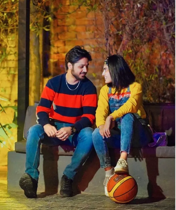 Iqra Kanwal and her fiance
