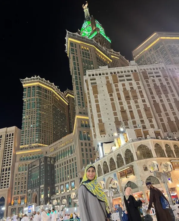 Reema Khan Beautiful Hajj Journey Captured in Stunning Photos