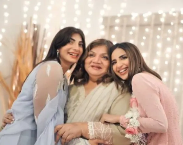 Saboor Ali with her mother-in-law