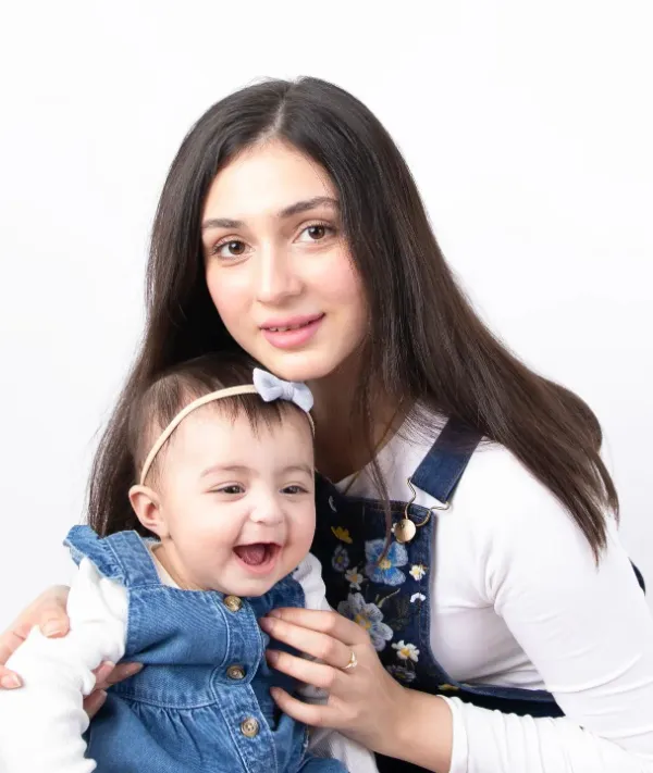 she-is-with-her-daughter-baby-auja