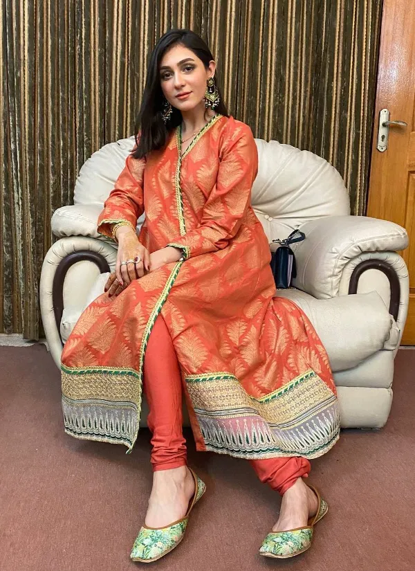 actress-hina-chaudhry-age