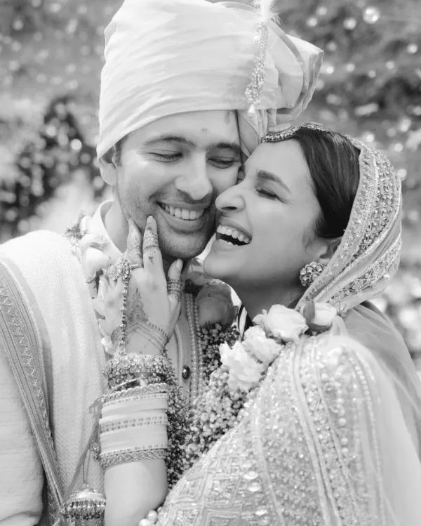Parineeti Chopra Wedding Pictures with Husband Raghav Chadda