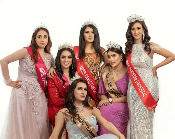 Here is a group photo with the winner, runner-up, and other models of Miss Pakistan Global 2023