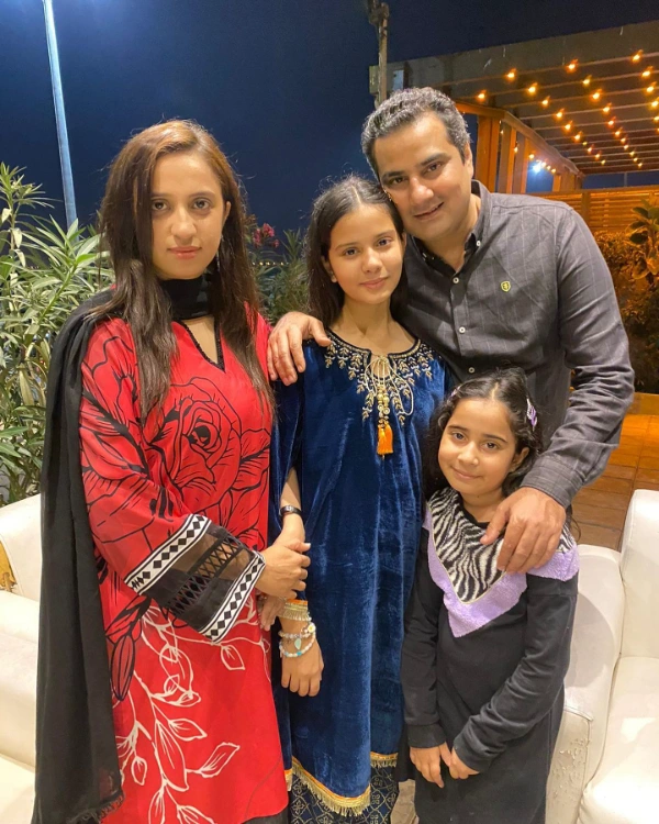 Meet Hania Ahmed Family: Parents & Sister
