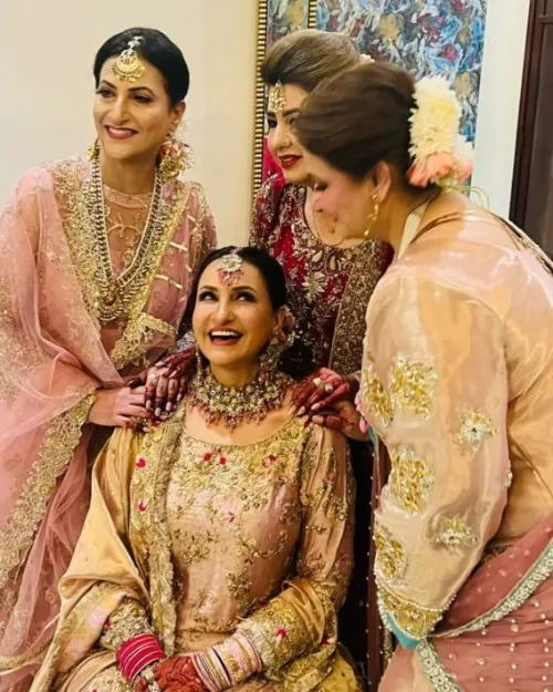 Saba Faisal with her sisters