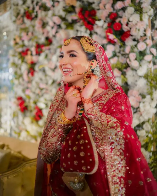 Arsalan Faisal wife Dr Nishat Talat bridal look